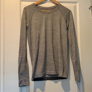 Lululemon long sleeve shirt